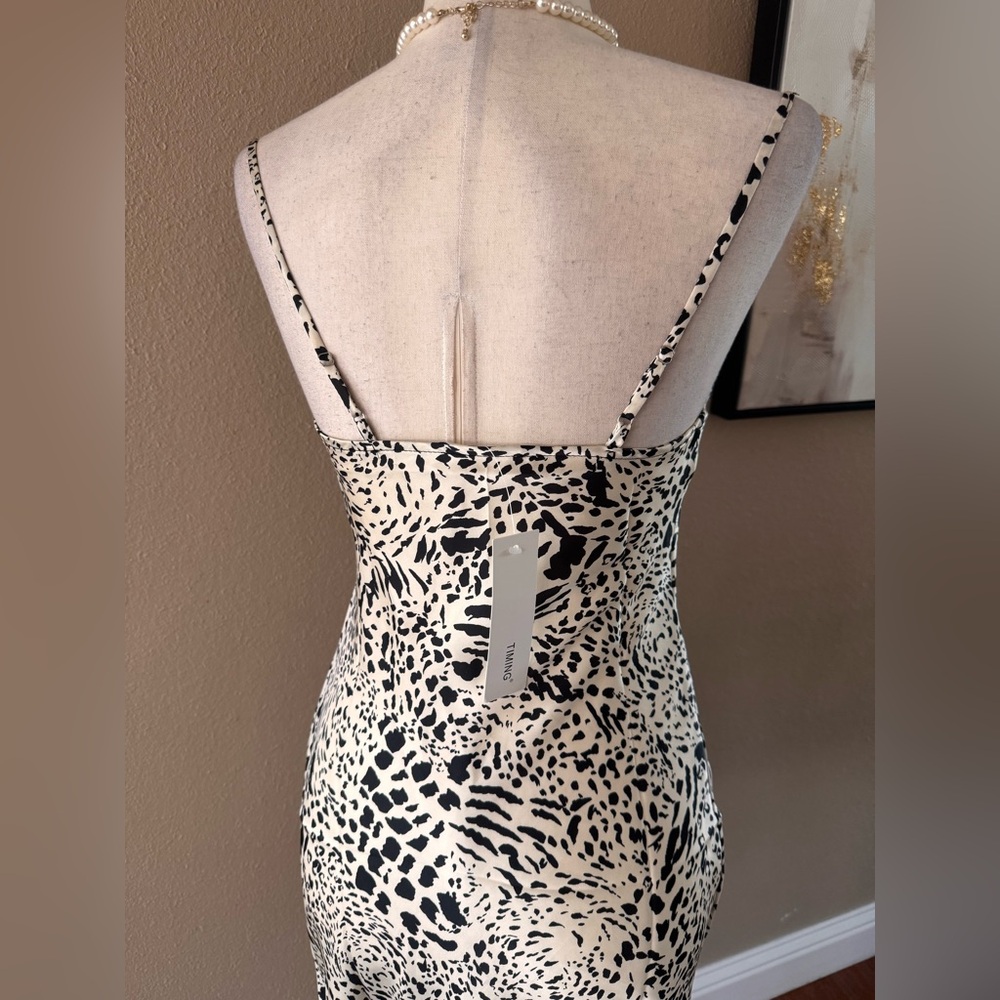 Elegant Spaghetti Strap Animal Print Mini Dress - Picture 6 of 8
